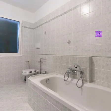 La Finestra Sul Mare By Interhome